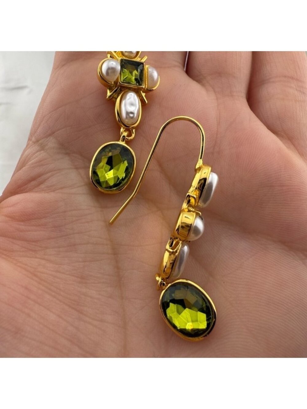 Anthro Asymmetric Green Crystal & Pearl Earrings – Gold Artistic Dangle Design - Picture 7 of 8
